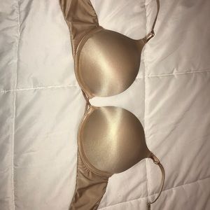 Victoria’s Secret Bombshell Plunge bra